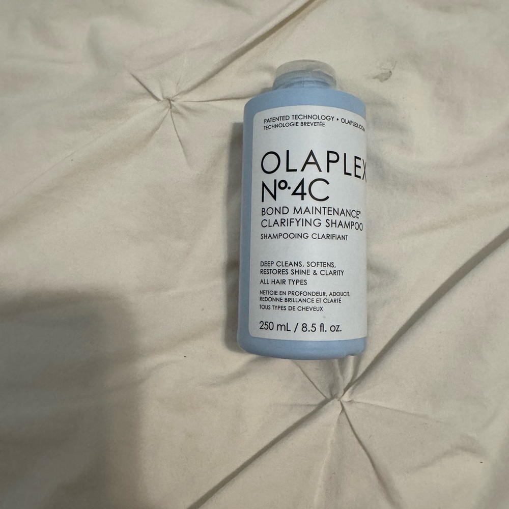 OLAPLEX No. 4C Bond Maintenance Clarifying Shampoo